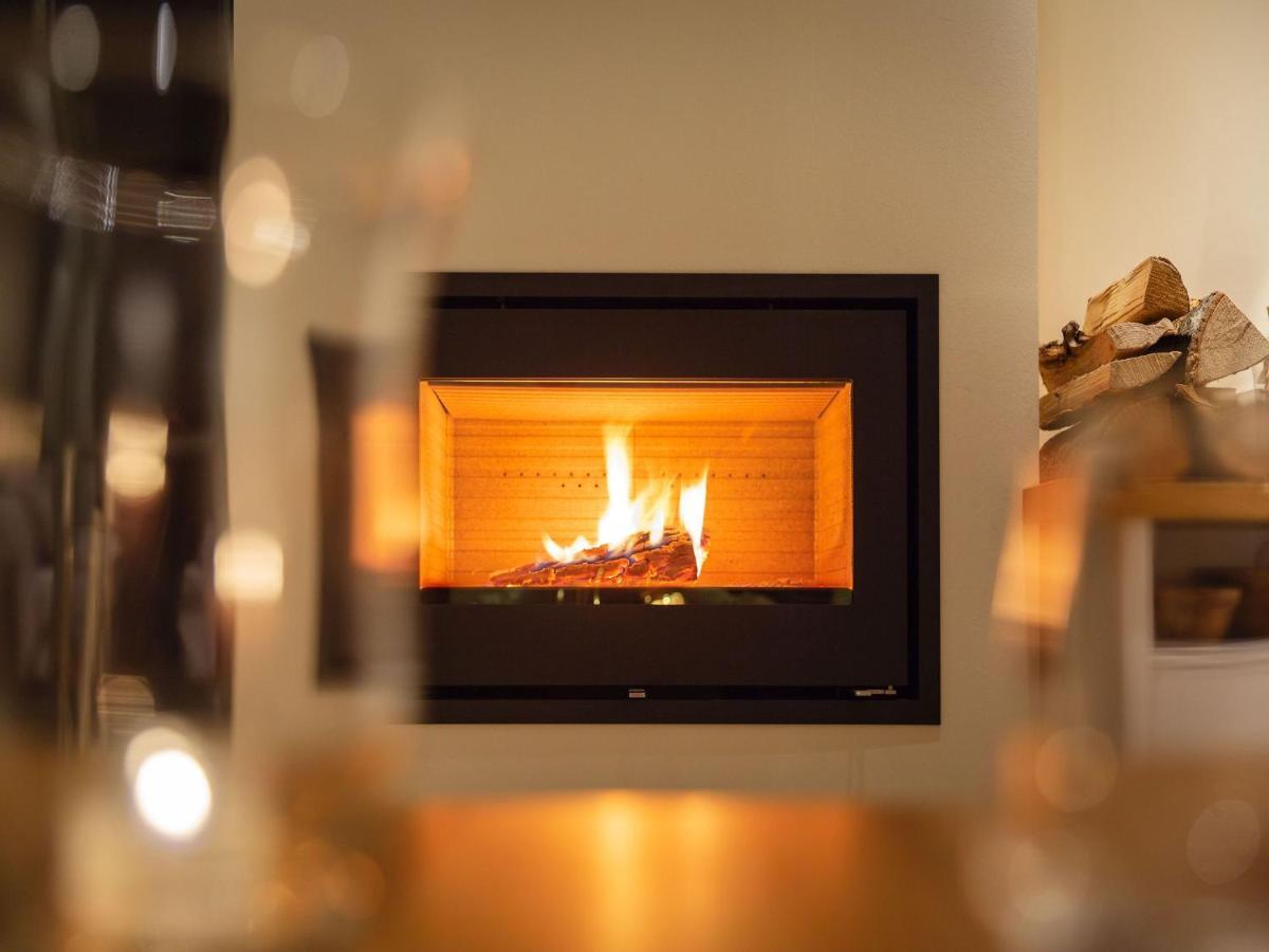 Reetland Am Meer - Premium Reetdachvilla Mit 2 Schlafzimmern, Sauna Und Kamin E04 Dranske Bagian luar foto