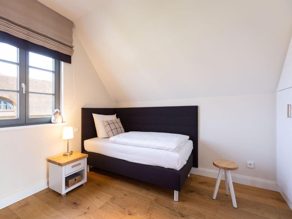Reetland Am Meer - Premium Reetdachvilla Mit 2 Schlafzimmern, Sauna Und Kamin E04 Dranske Bagian luar foto