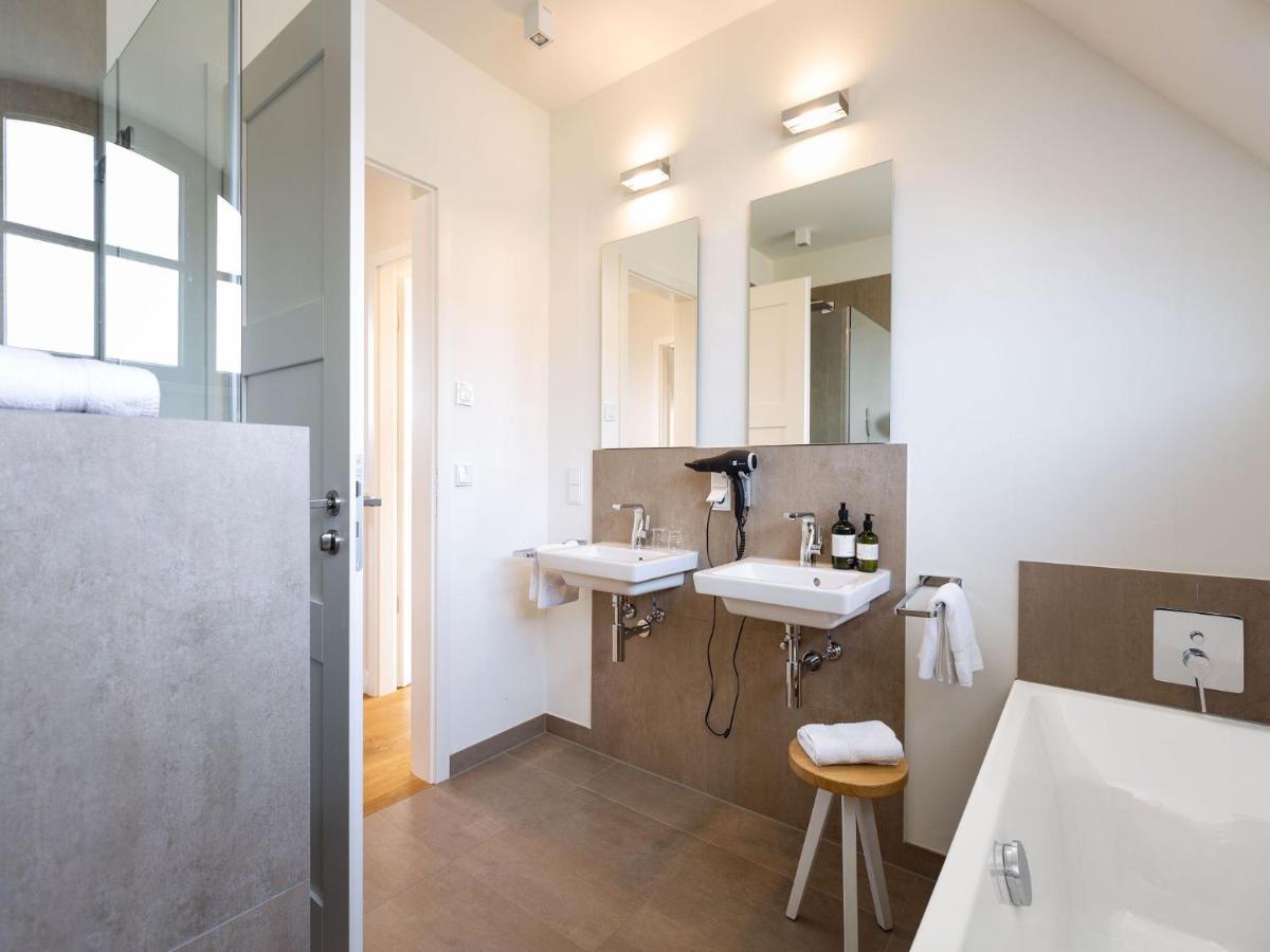 Reetland Am Meer - Premium Reetdachvilla Mit 2 Schlafzimmern, Sauna Und Kamin E04 Dranske Bagian luar foto